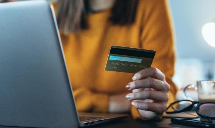 Así es Hola Cash, la plataforma mexicana de ventas que ayuda a los comercios online